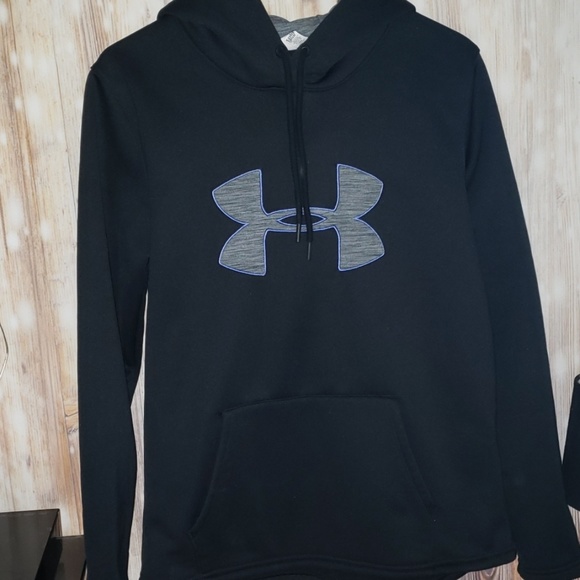 Under Armour Tops - *Under Armour Black Cold Gear Hoodie